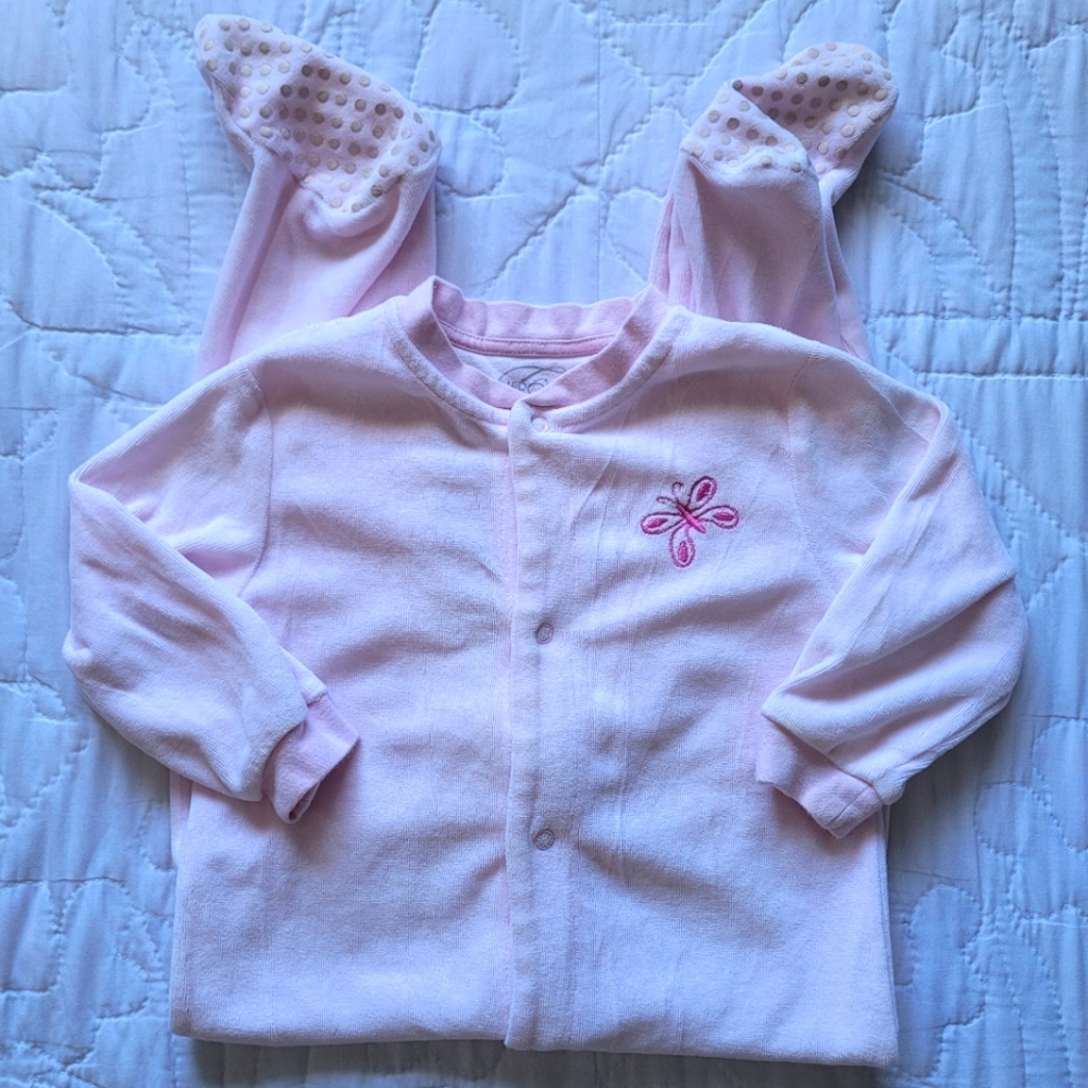 2/$15 🌼 Cherokee Footie Onesie